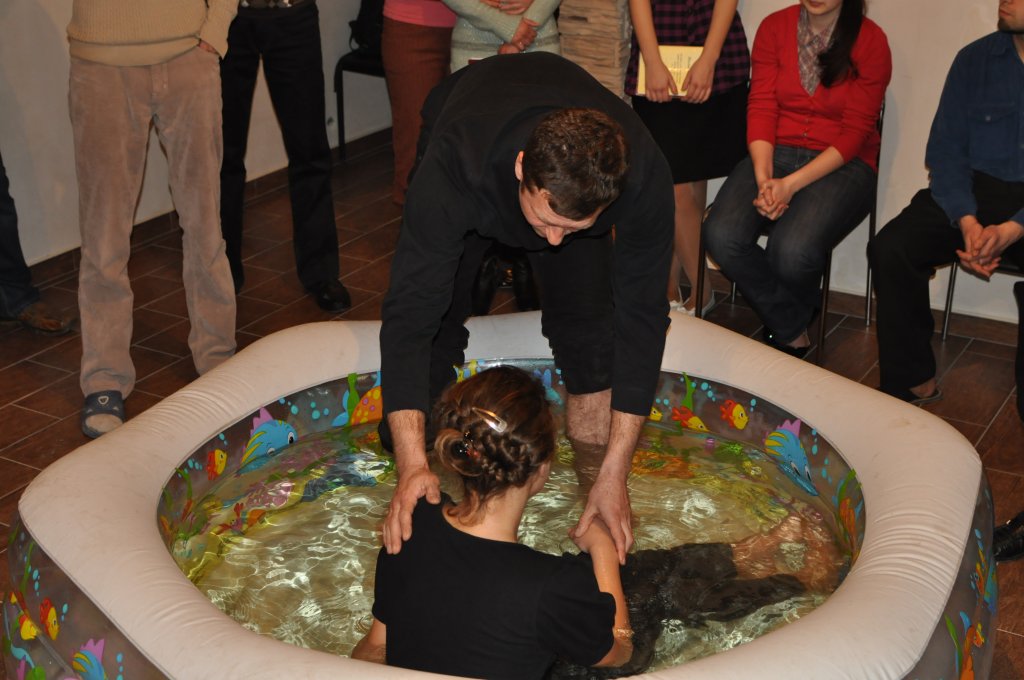 Перед крещением
Лера Санжура и Дима Базылев