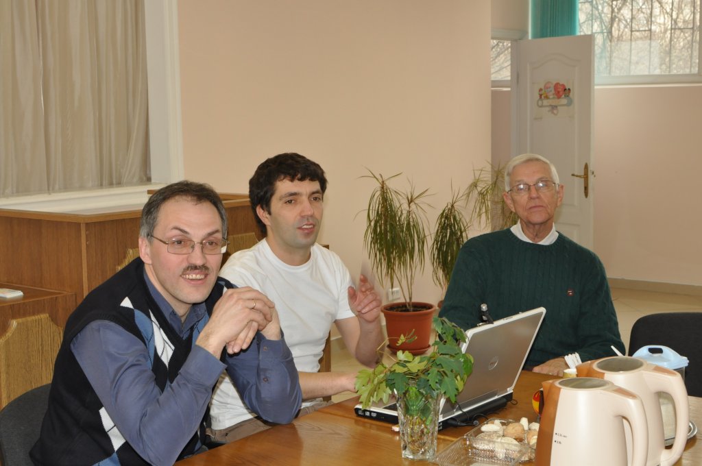 Встреча на в общине по ул. Раисы Окипной 9
Саша Зотов, Коля Гудкович и Ернест Бернет