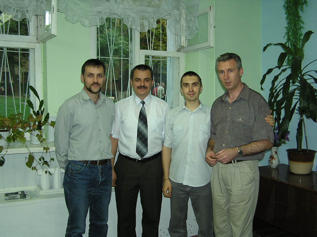 Александр Зотов (Киев), Дмитрий Галюк (Черновцы), Владимир Олейник (Киев) и Анатолий Шкрябин (Киев)