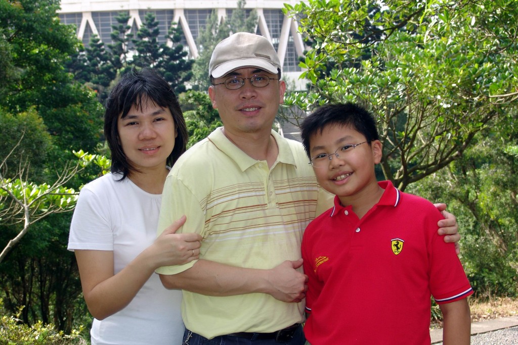 Джон Ю и его семья
Проповедник с Тайвани